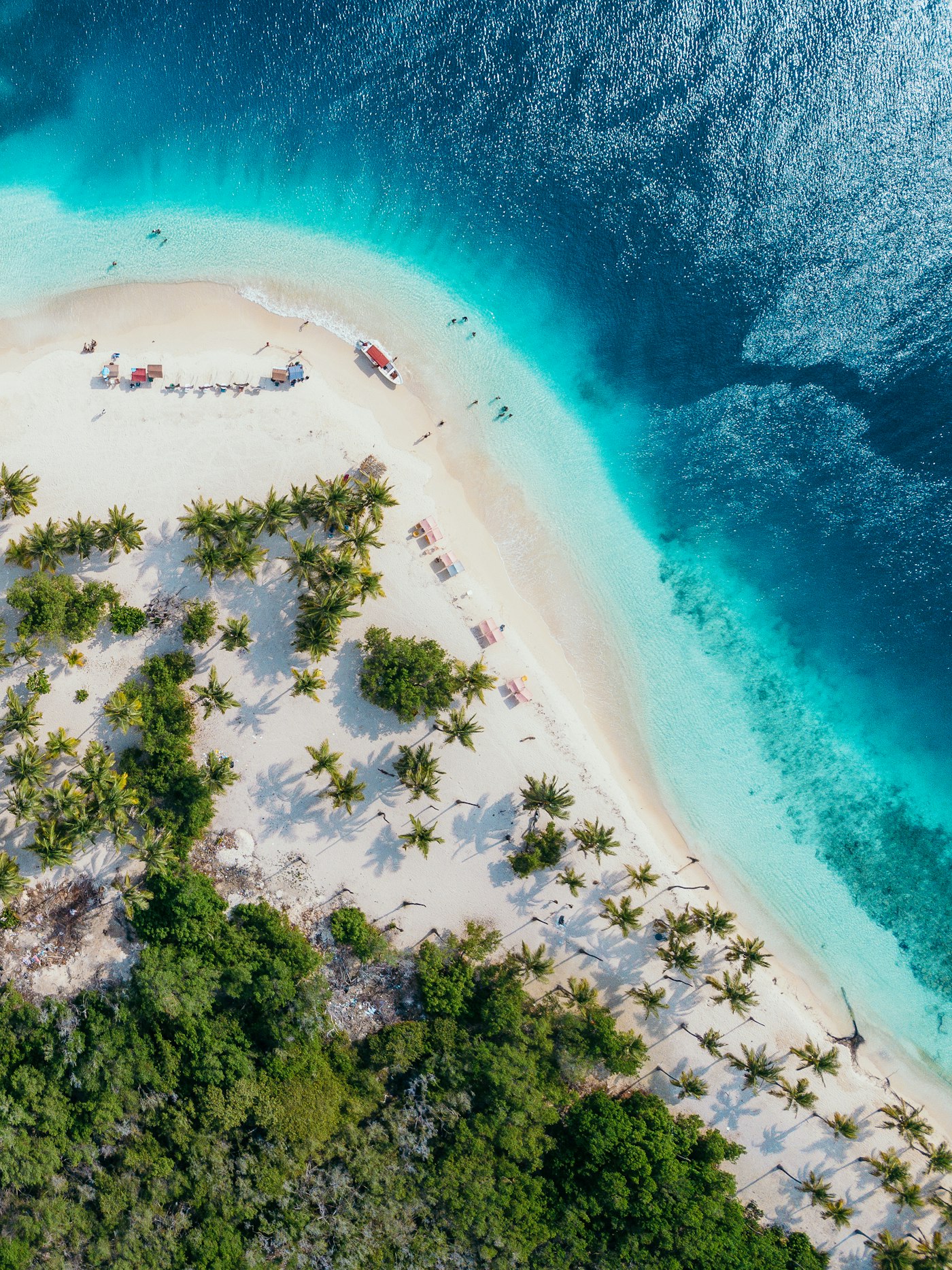 Playa caribeña en una isla de Venezuela